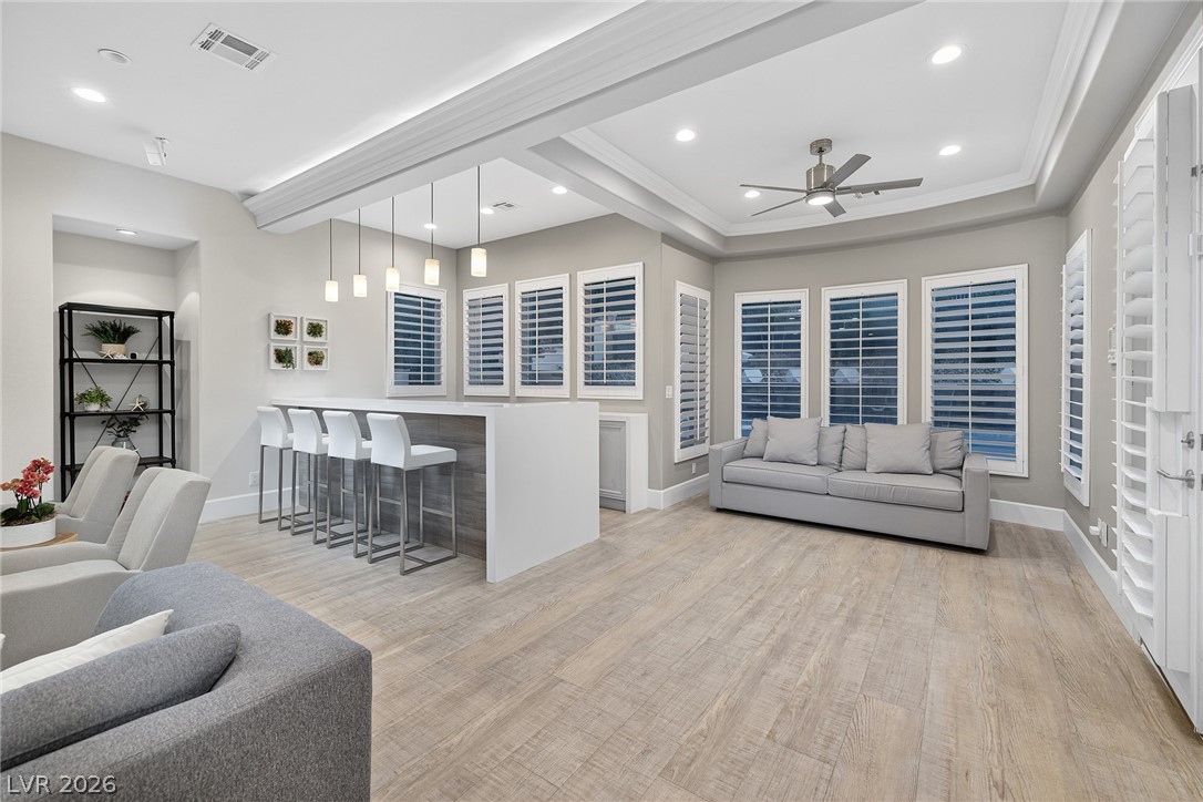 2279 Candlestick Avenue