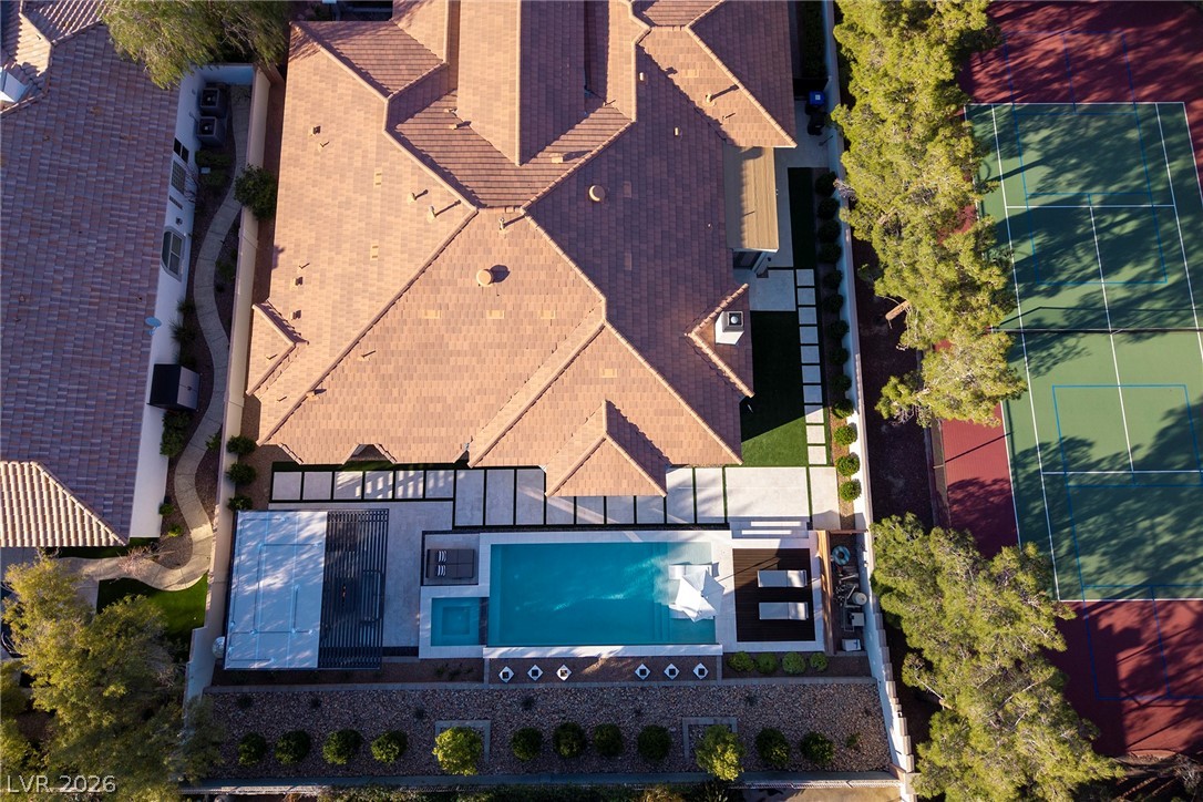 2279 Candlestick Avenue