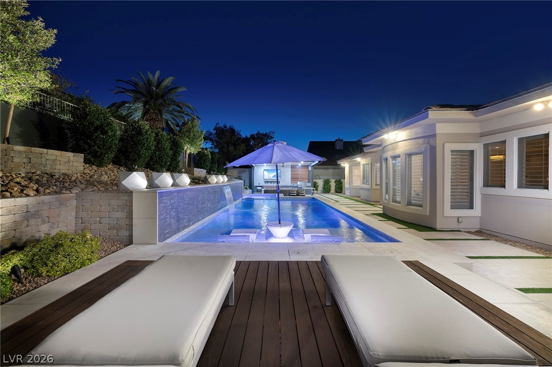 2279 Candlestick Avenue