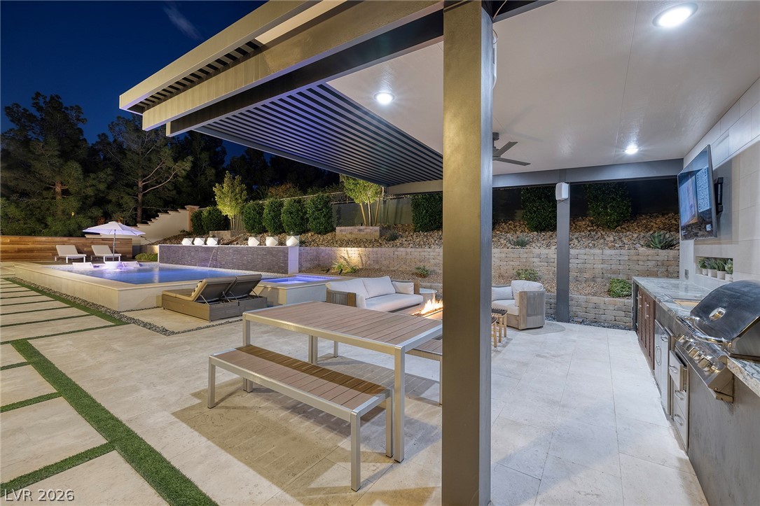 2279 Candlestick Avenue