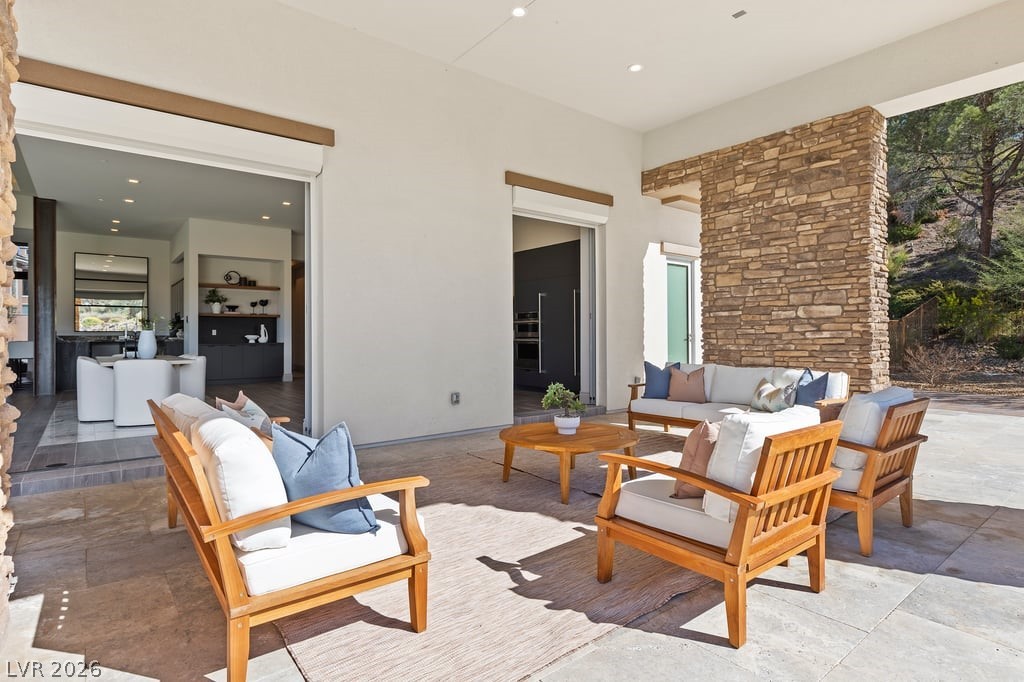 1 Costa Del Sol Court