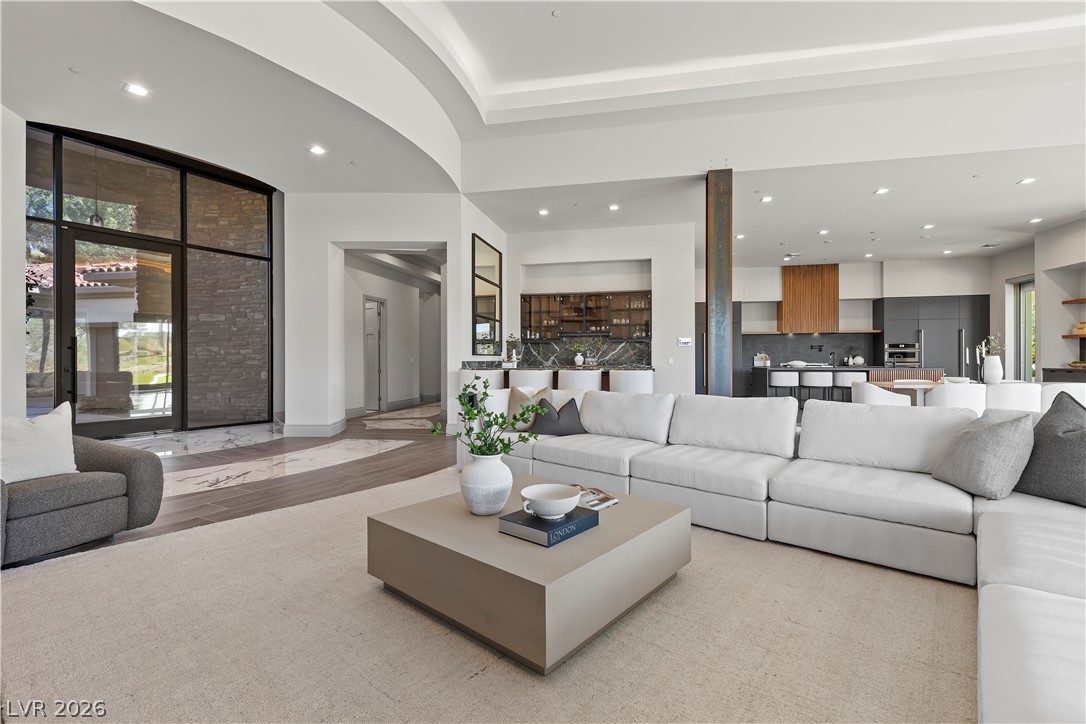 1 Costa Del Sol Court