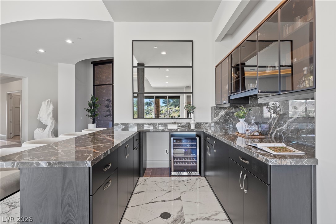 1 Costa Del Sol Court