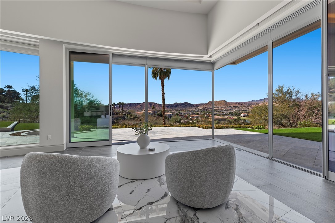 1 Costa Del Sol Court