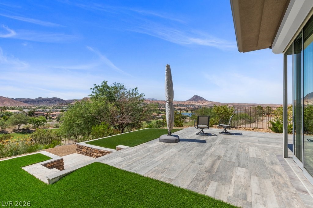 1 Costa Del Sol Court