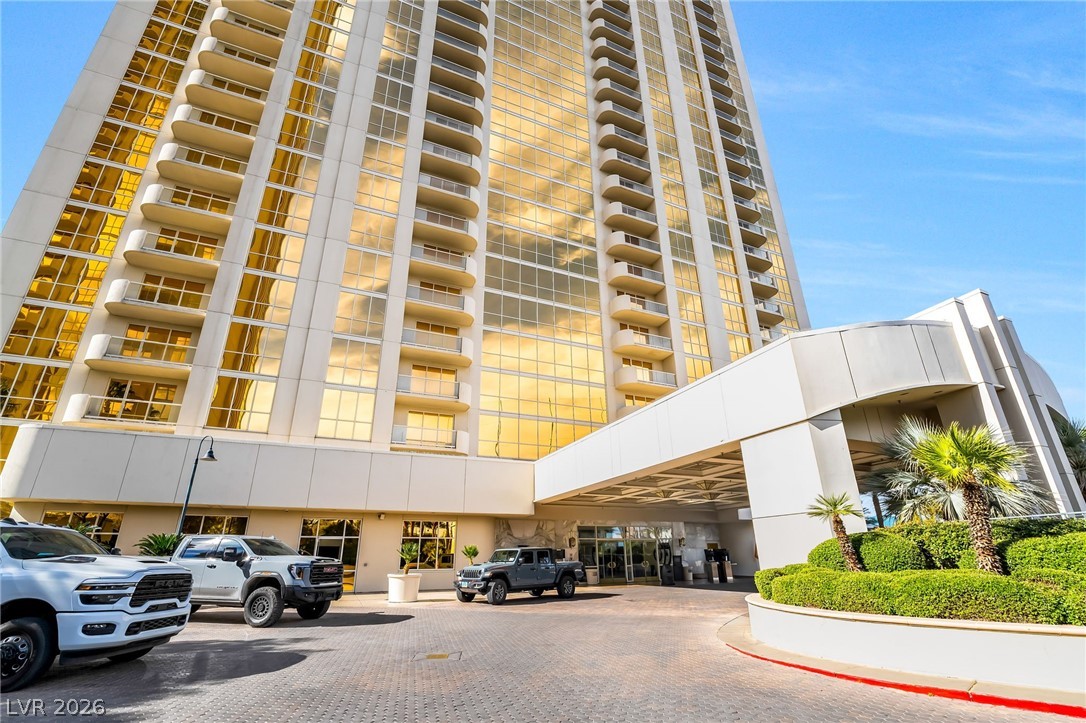 125 East Harmon Avenue 205
