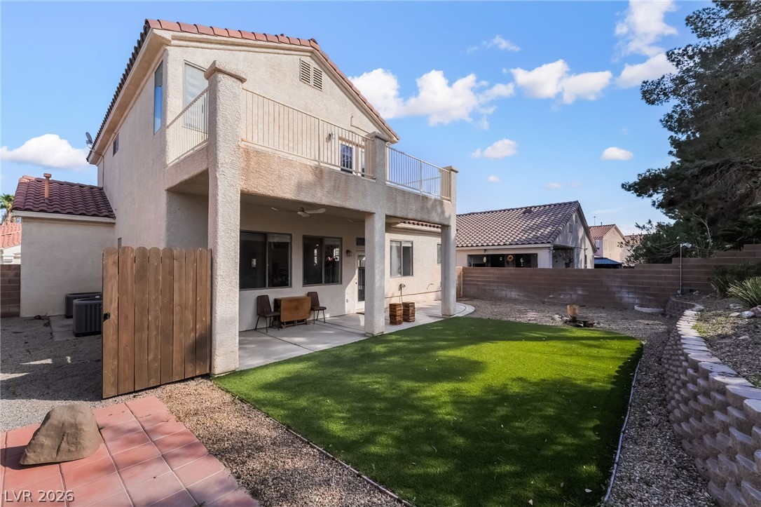 8943 Shale Valley Street