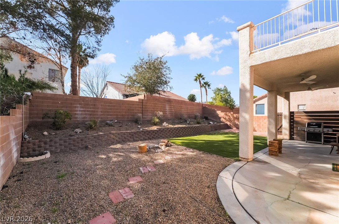 8943 Shale Valley Street