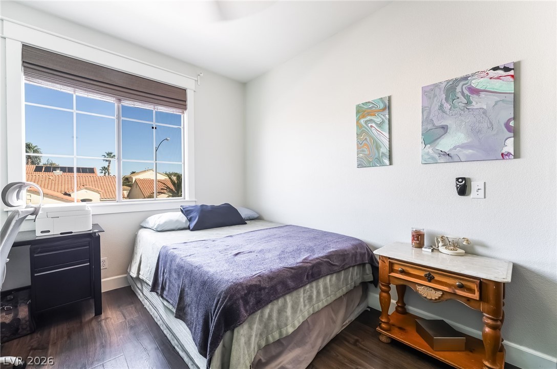 8943 Shale Valley Street