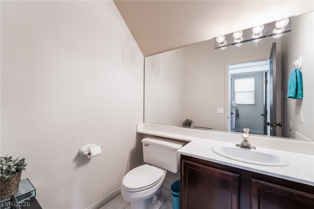 8943 Shale Valley Street