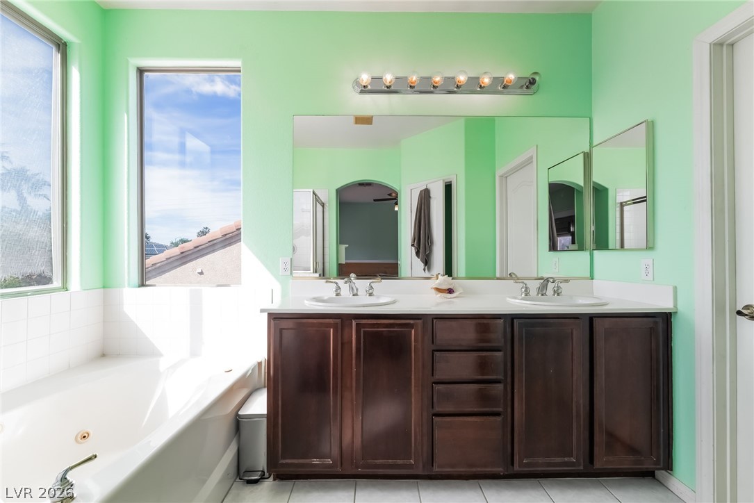 8943 Shale Valley Street