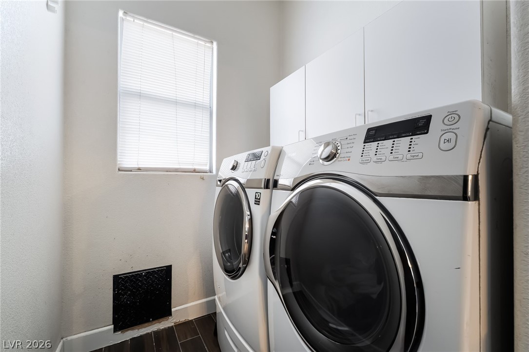 8943 Shale Valley Street