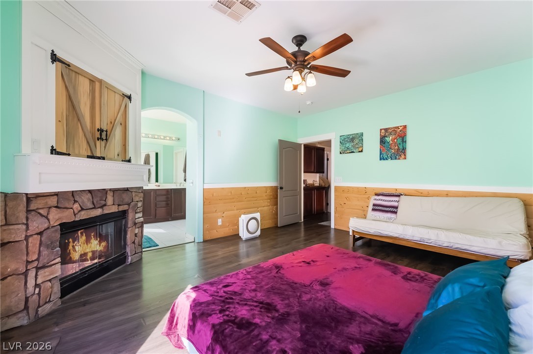 8943 Shale Valley Street