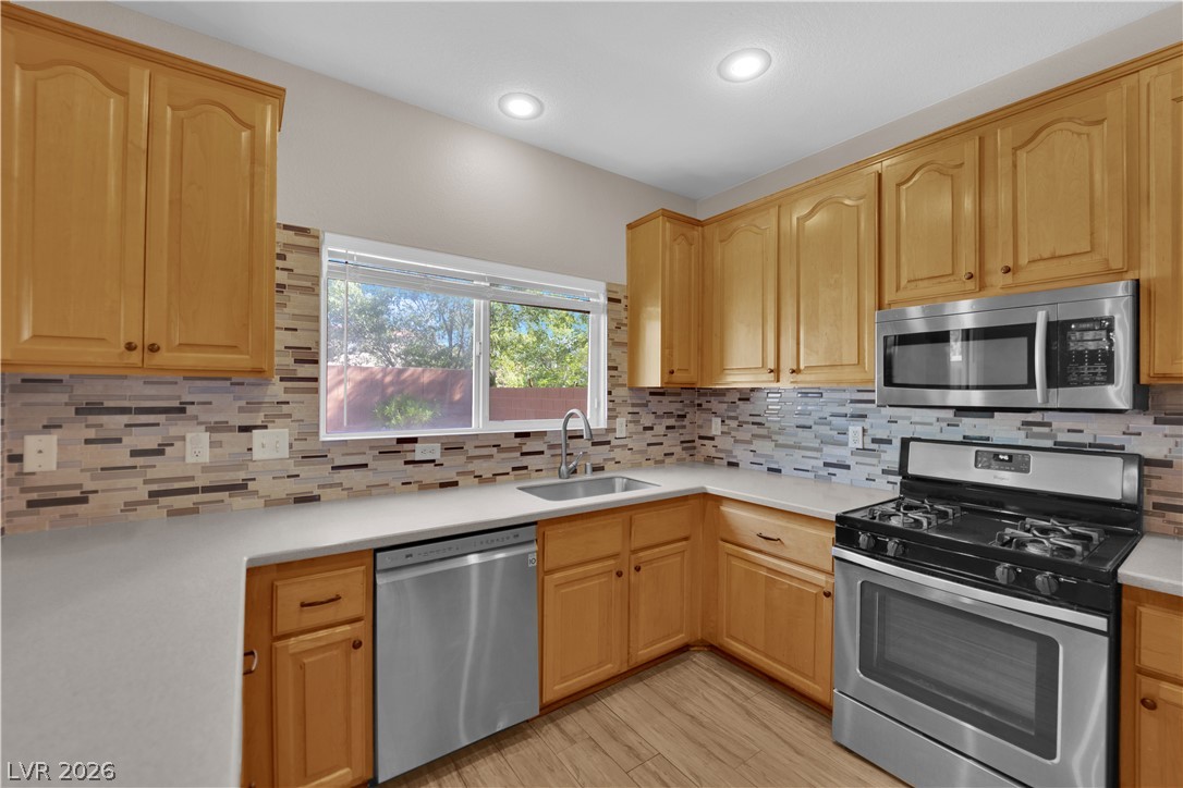 10592 Calico Pines Avenue