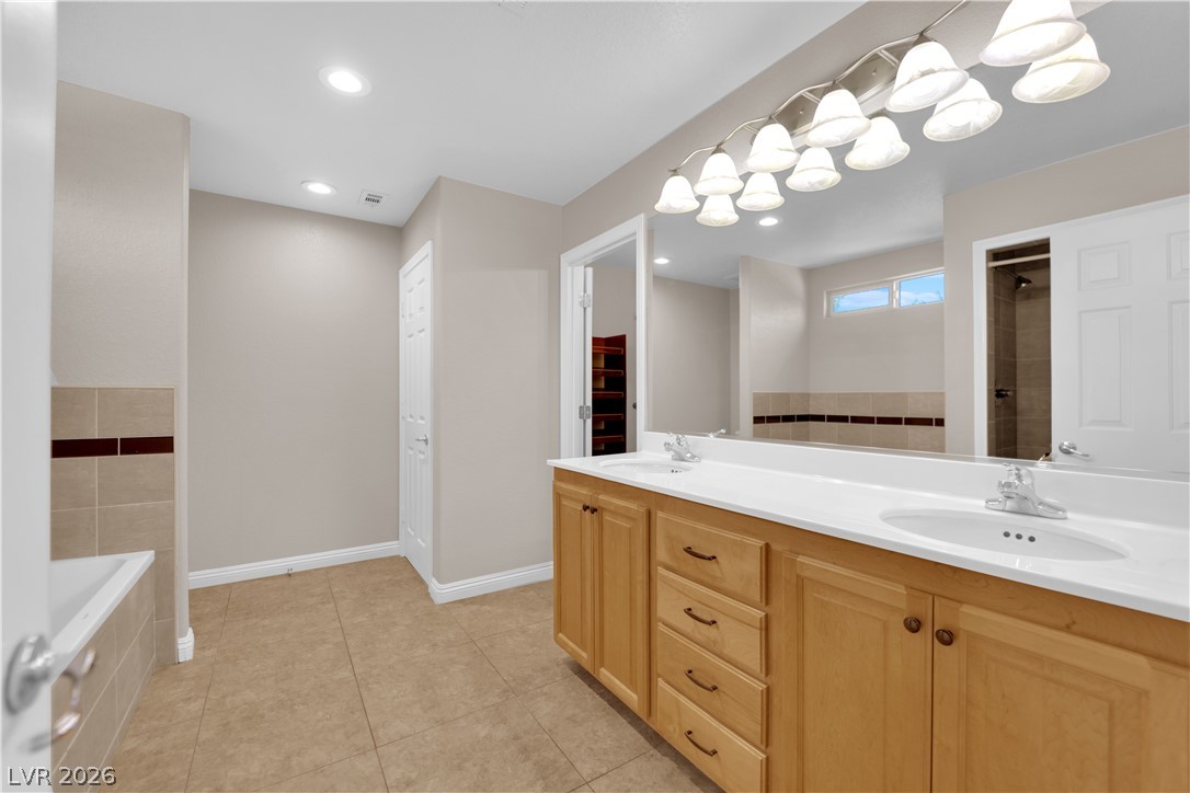10592 Calico Pines Avenue