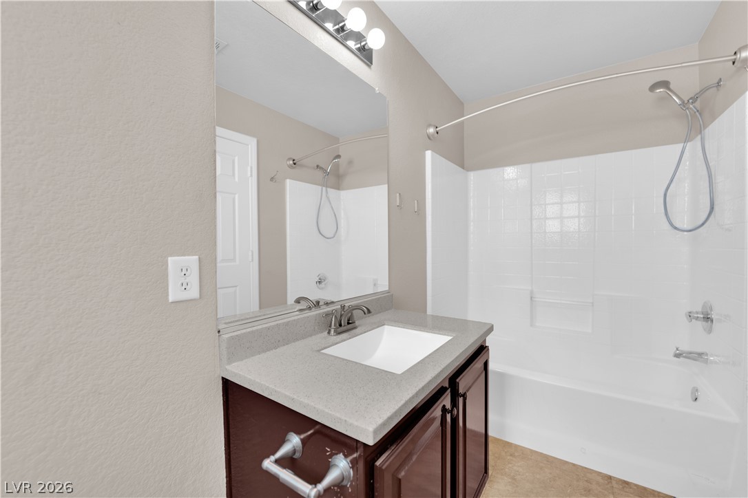 10592 Calico Pines Avenue