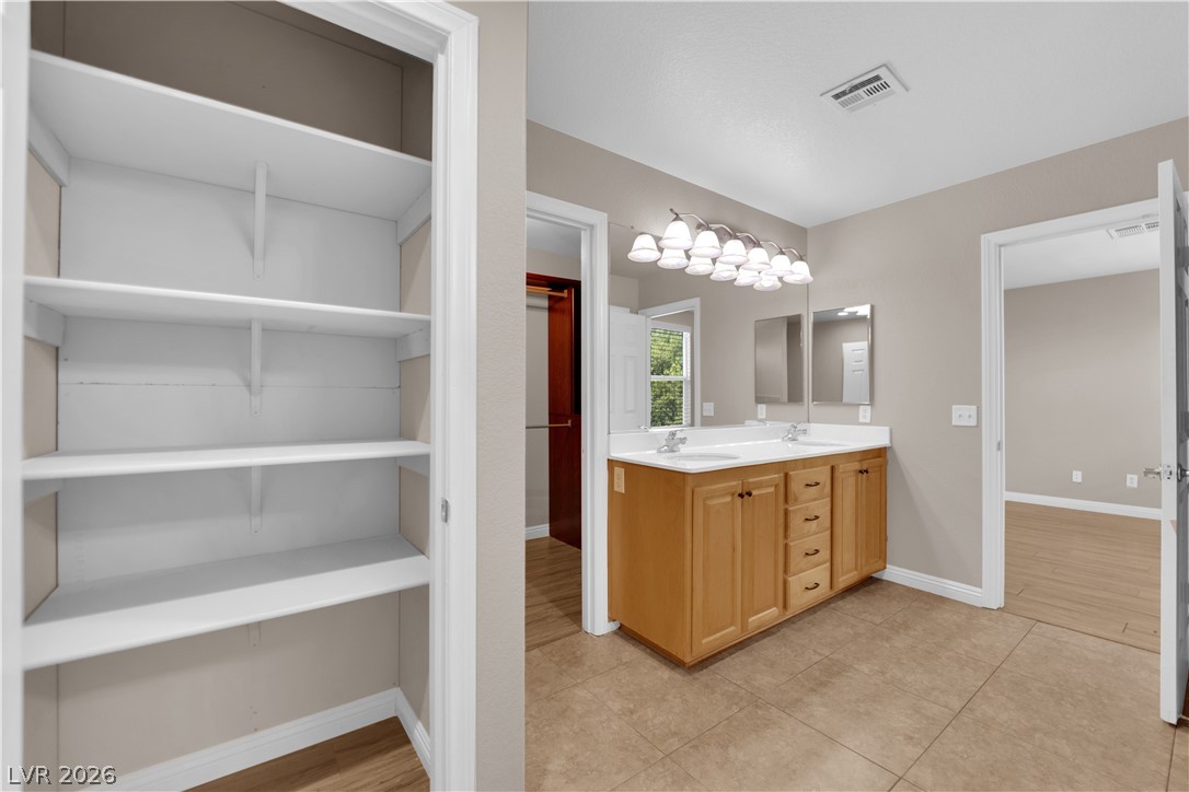 10592 Calico Pines Avenue