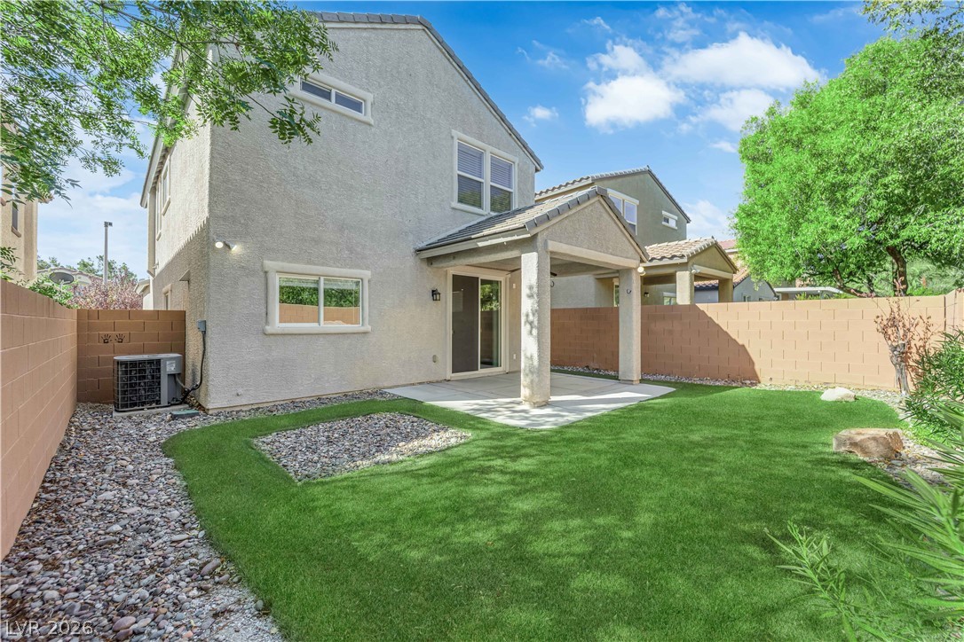 10592 Calico Pines Avenue