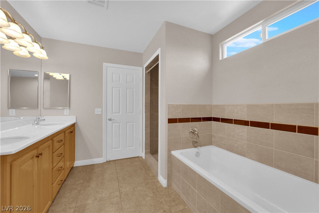 10592 Calico Pines Avenue