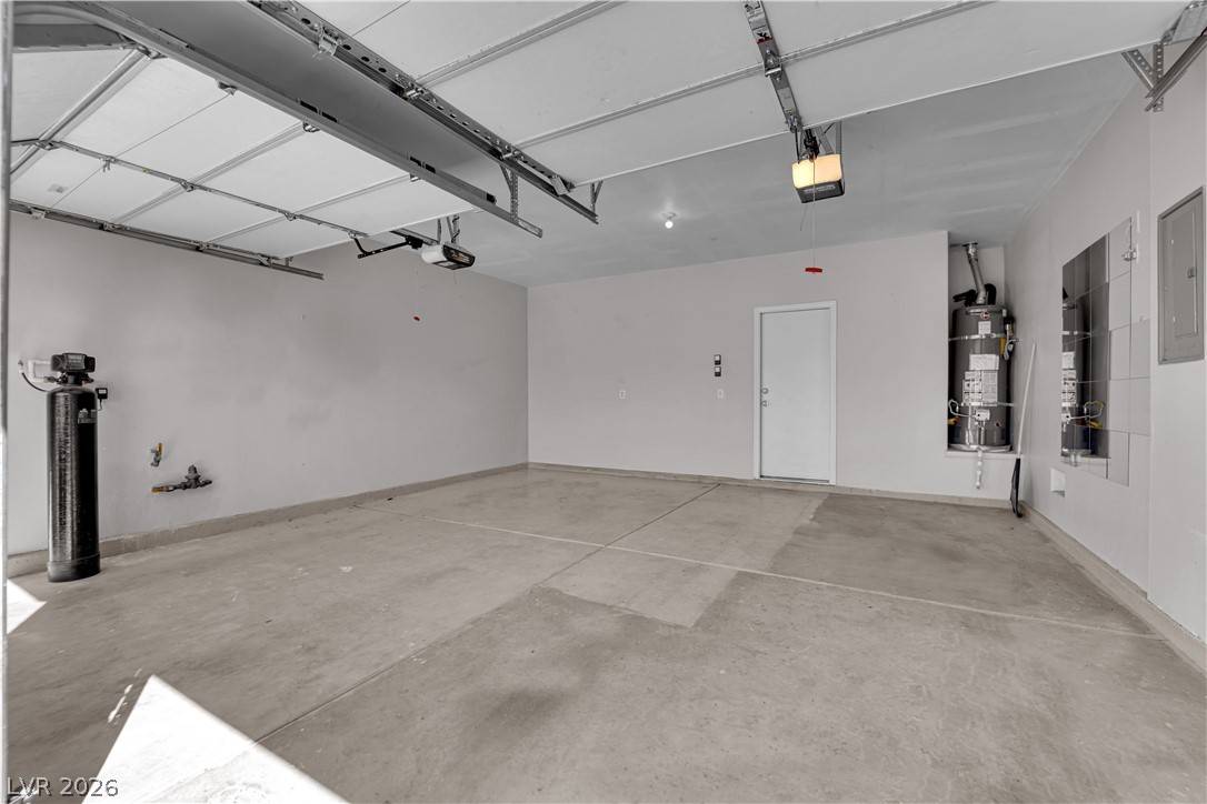10592 Calico Pines Avenue