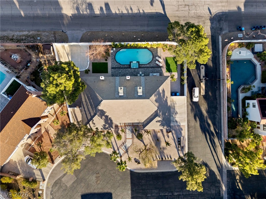 2713 South Miller Lane