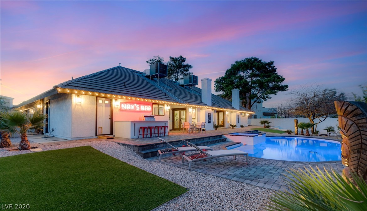 2713 South Miller Lane