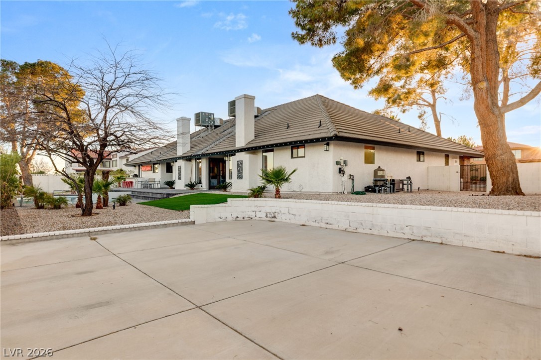 2713 South Miller Lane