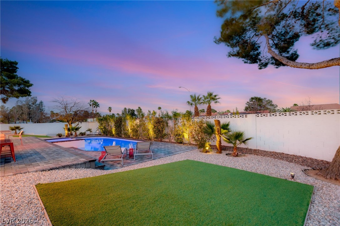 2713 South Miller Lane