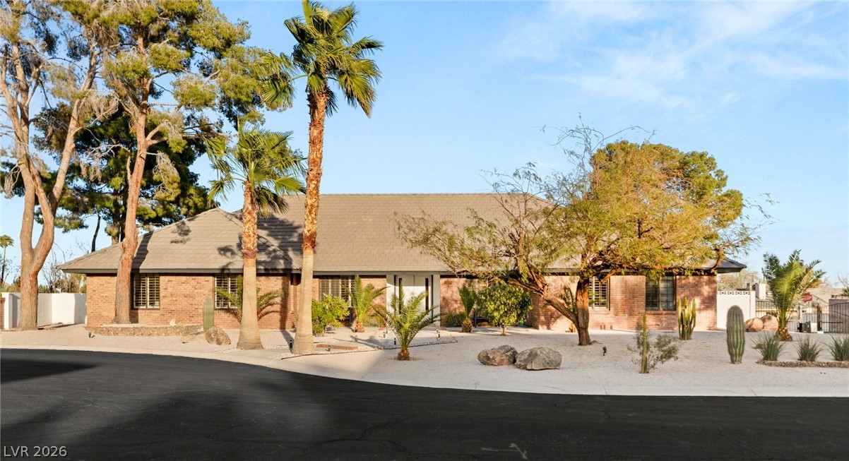 2713 South Miller Lane