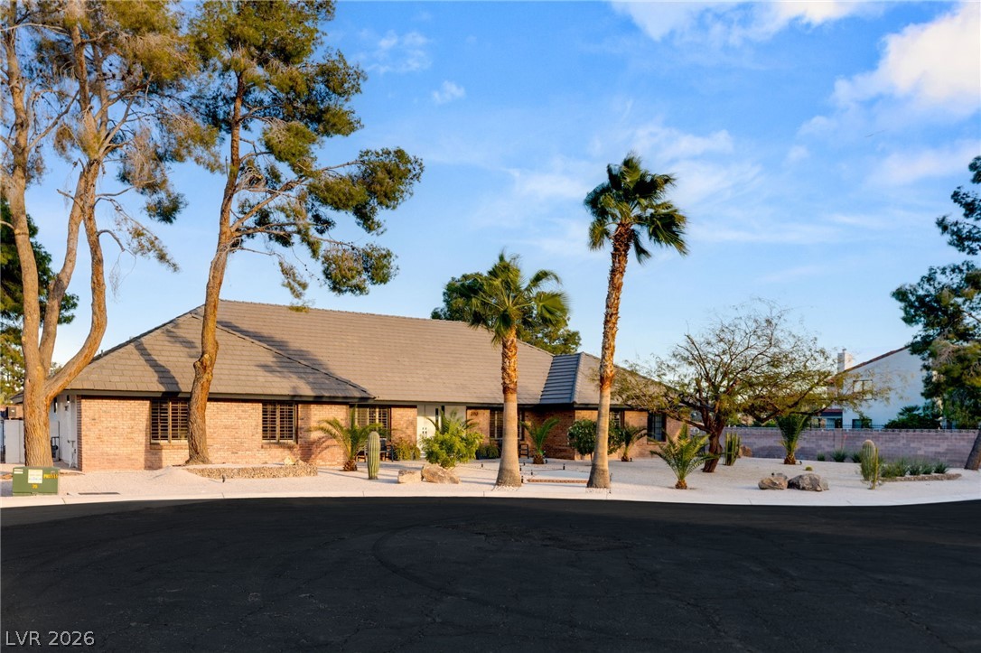 2713 South Miller Lane