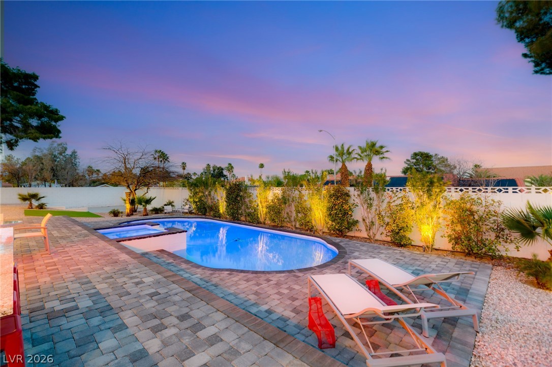 2713 South Miller Lane