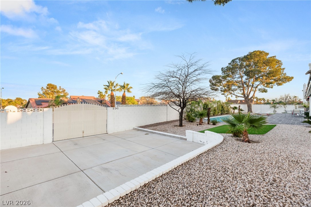 2713 South Miller Lane