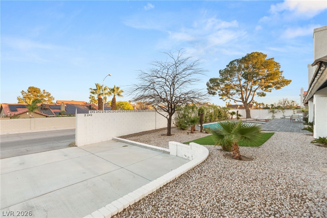 2713 South Miller Lane