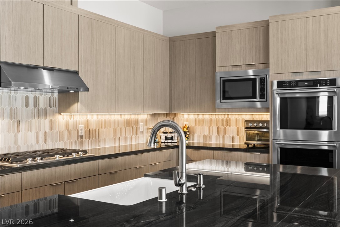 8811 Italian Trotter Court