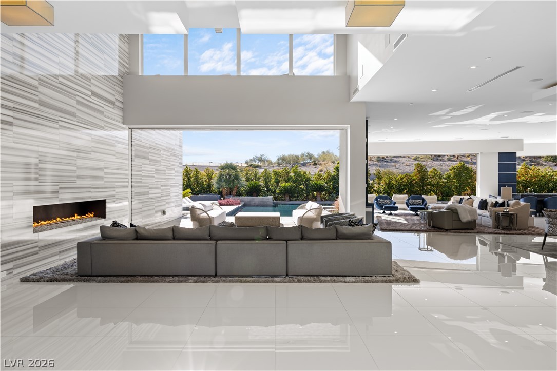 19 Flying Cloud Lane