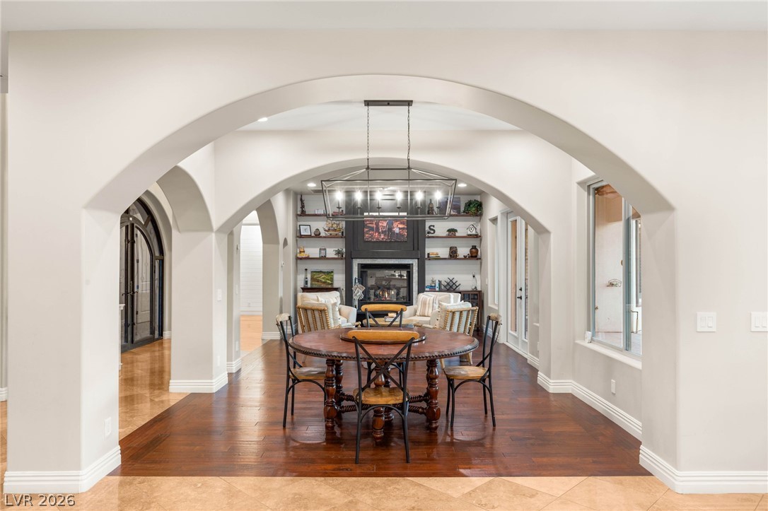 1035 Aviator Court