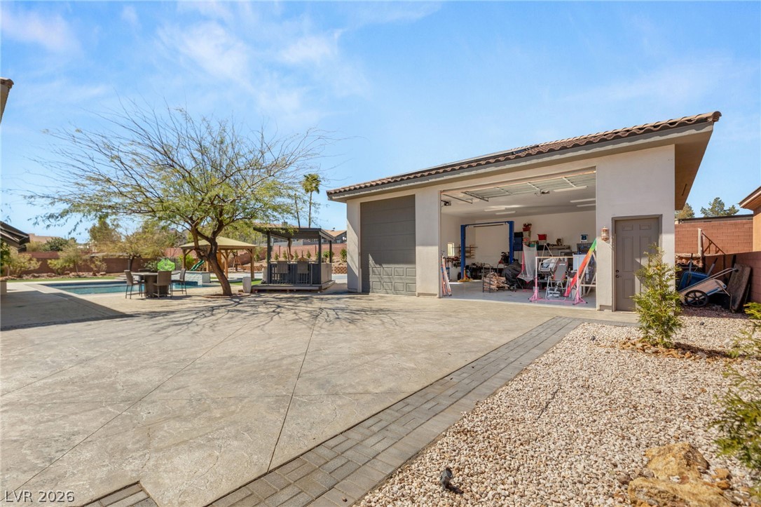 1035 Aviator Court