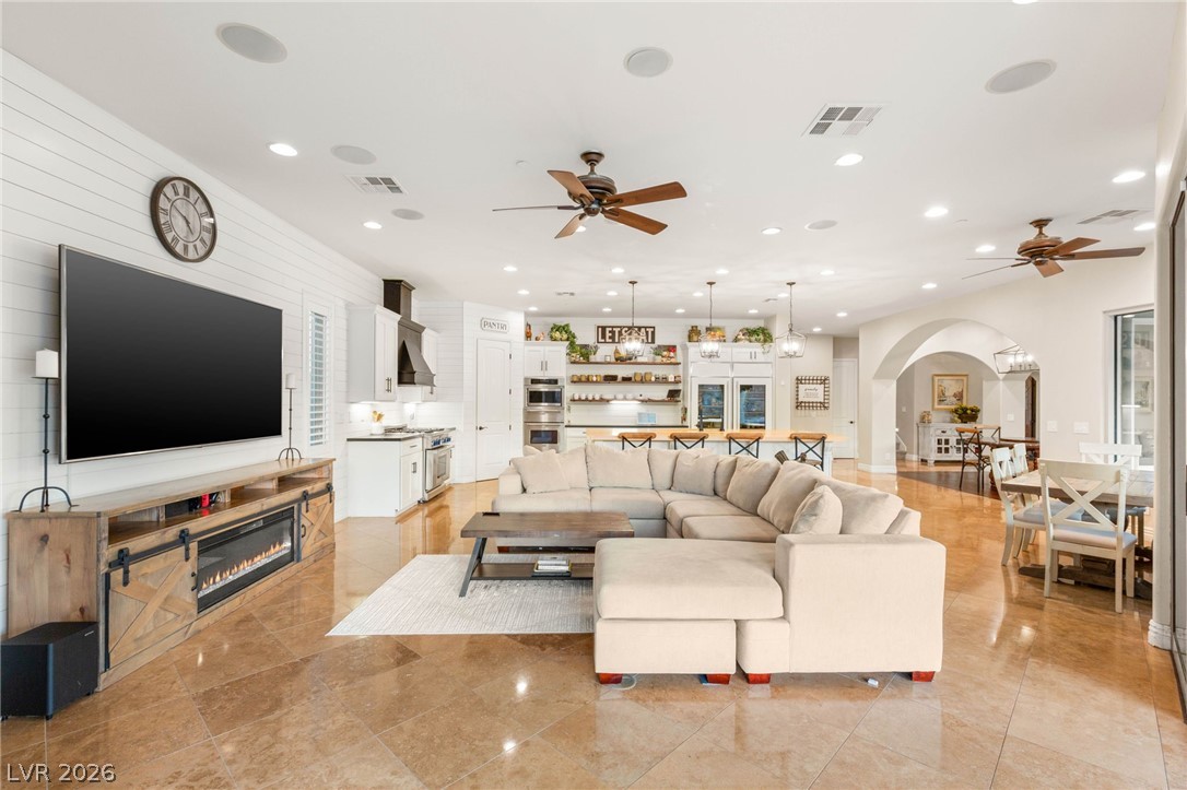 1035 Aviator Court
