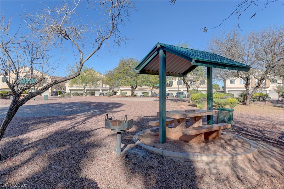 6728 Lavender Lilly Lane 1