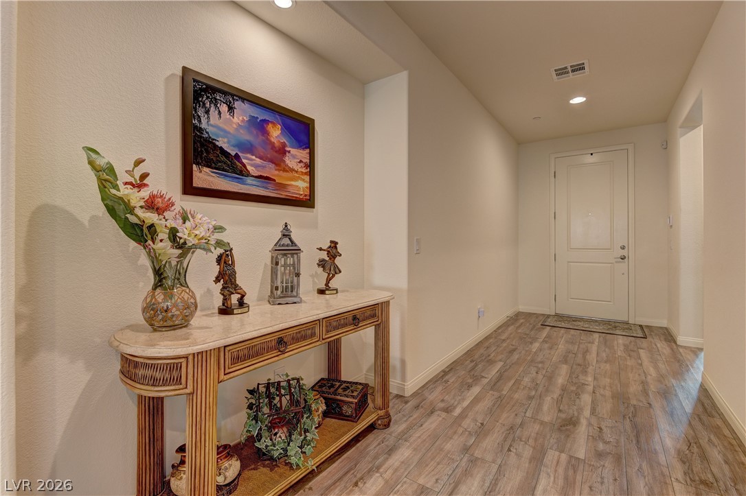 4565 Amazing View Street