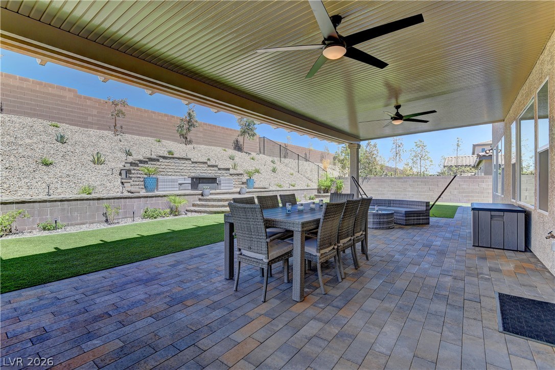 4565 Amazing View Street