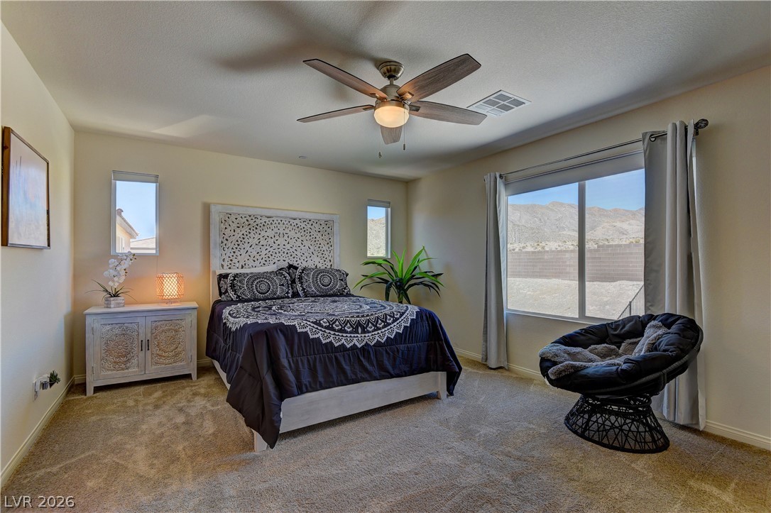 4565 Amazing View Street