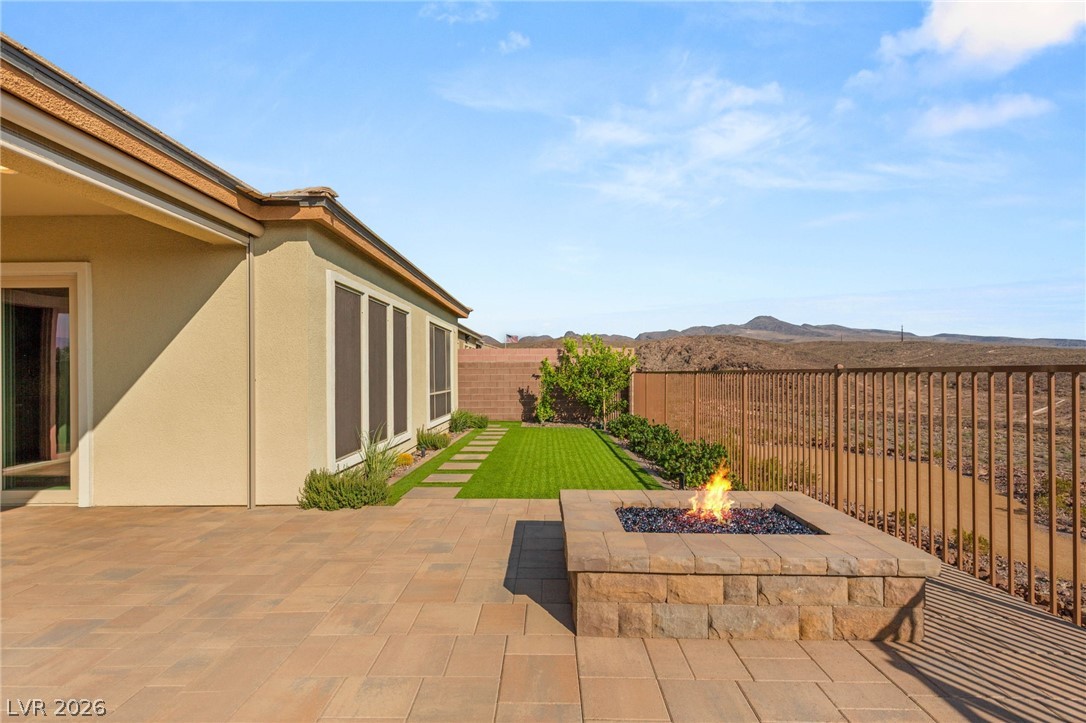 2069 Alto Vista Drive