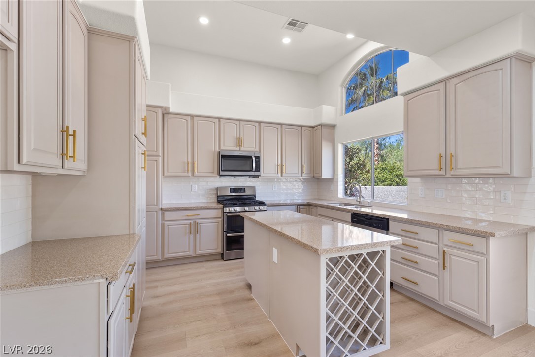 1700 Double Arrow Place