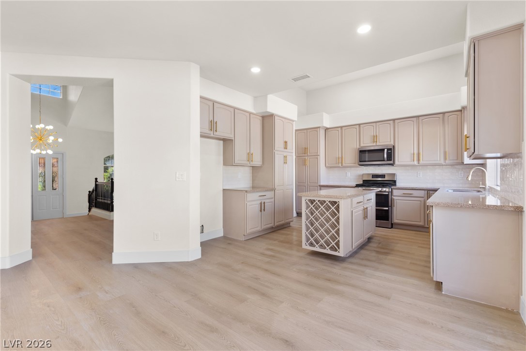 1700 Double Arrow Place