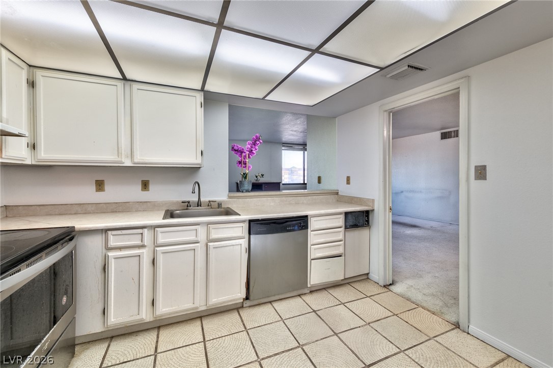 3930 University Center Drive 412