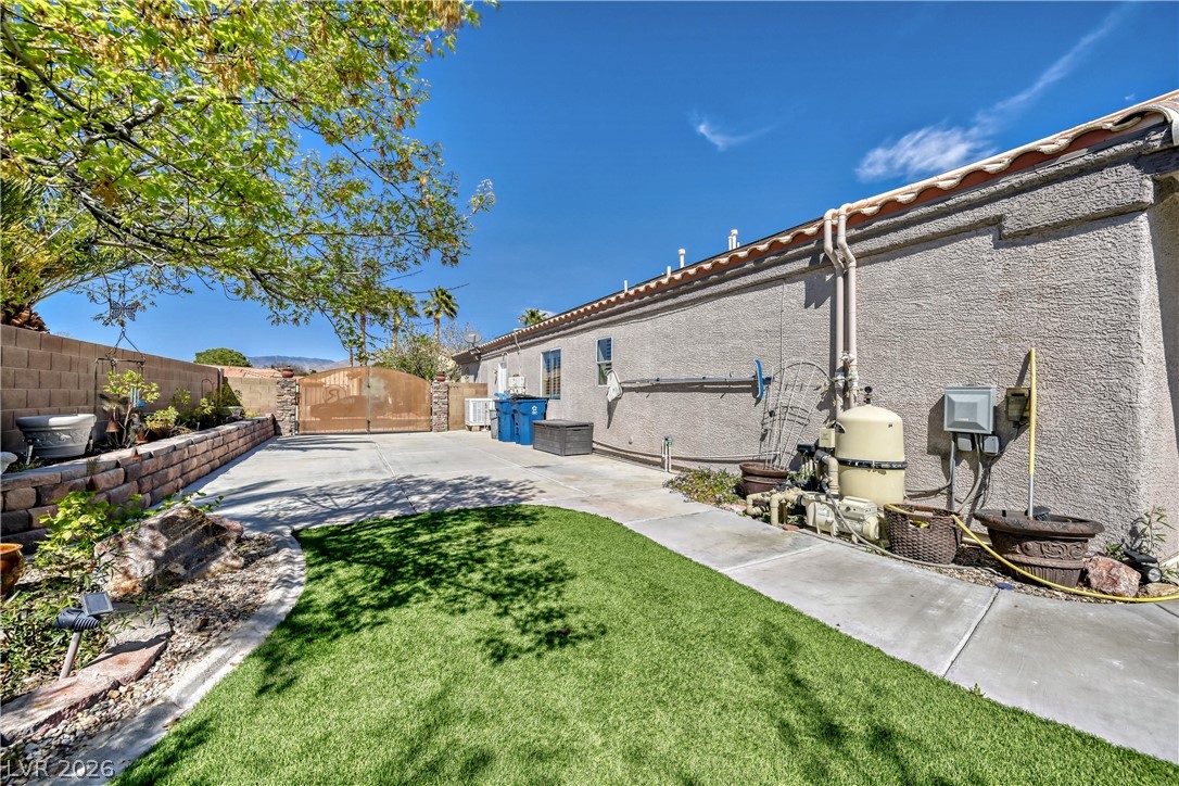 5209 Black Coral Avenue