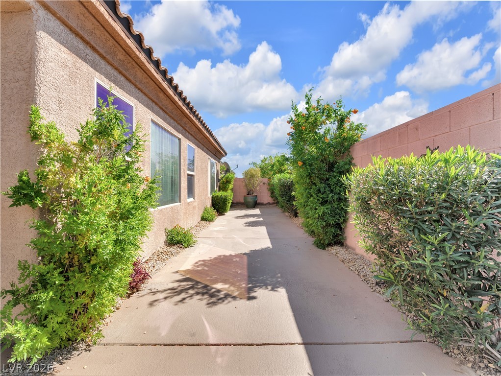 5475 Criollo Drive