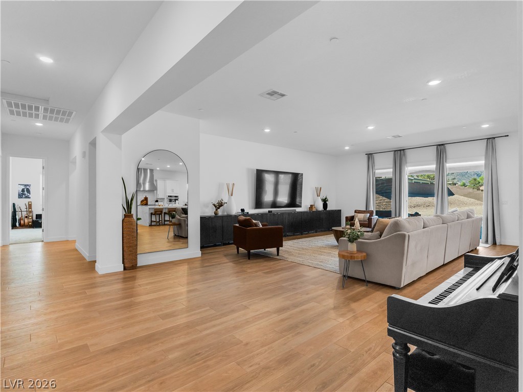 153 Montevallo Bend Street