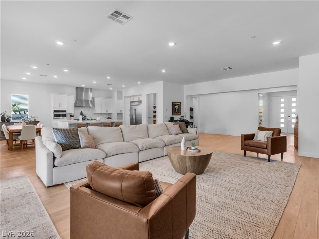 153 Montevallo Bend Street